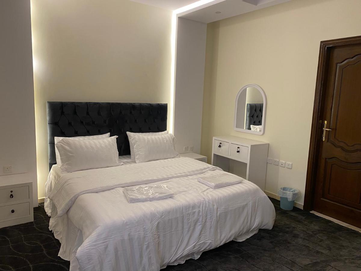 Al Diyafah Apts Медина Экстерьер фото